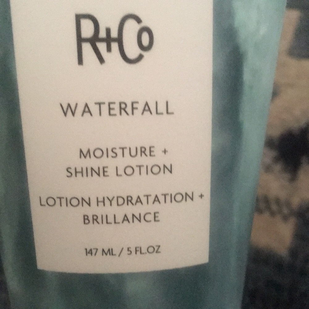 R+Co WaterFall Moisture +Shine Lotion, Lotion Hydration Brilliance. NWTS